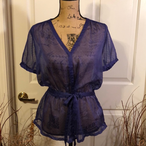 Banana Republic Tops - BANANA 🍌 REPUBLIC